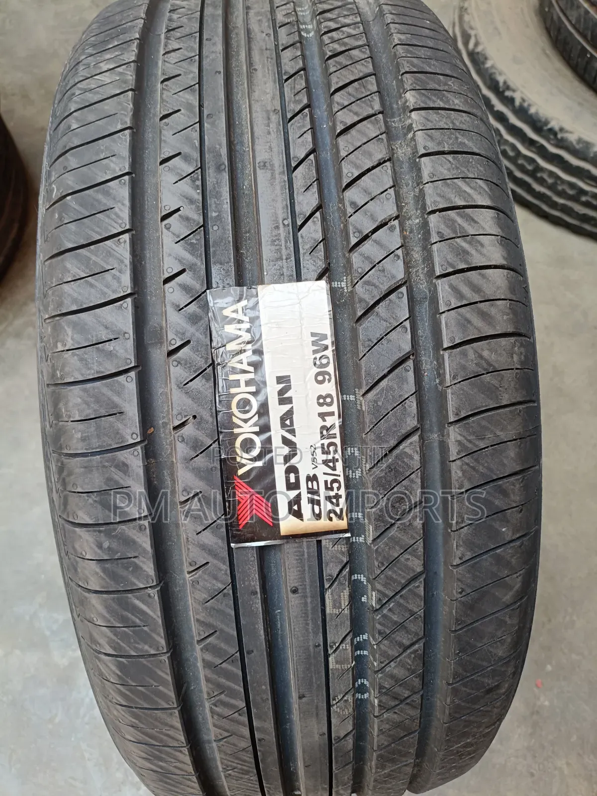 Yokohama Tyres 245/45r18