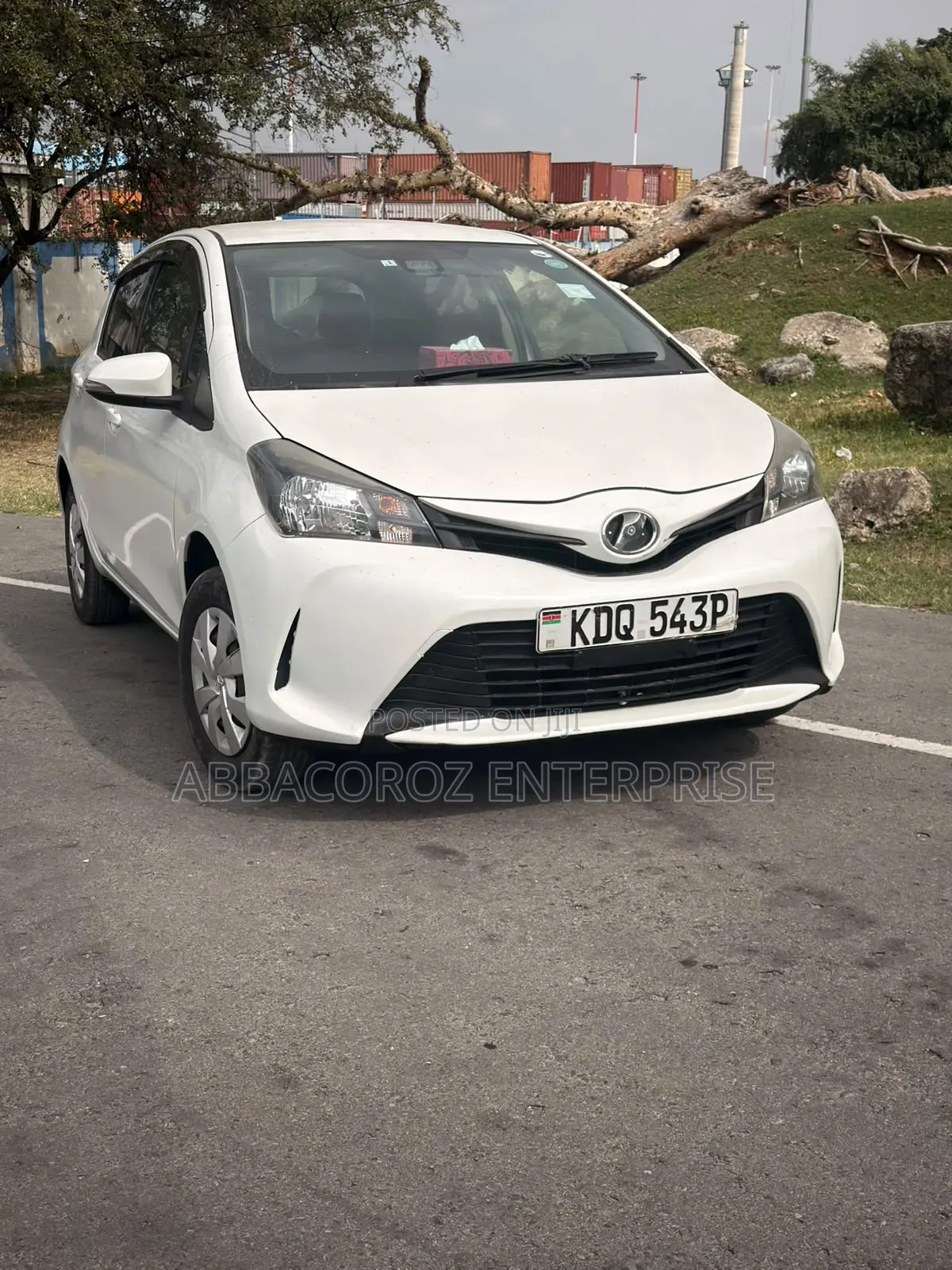 Toyota Vitz 1.3 AWD 3dr 2017 White