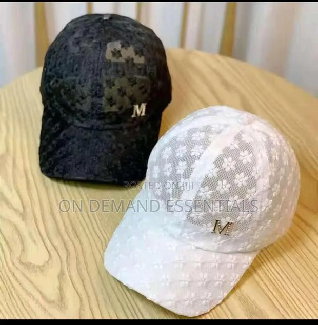 Lace Flower Thin Baseball Cap Female Spring and Summer Sunscreen
