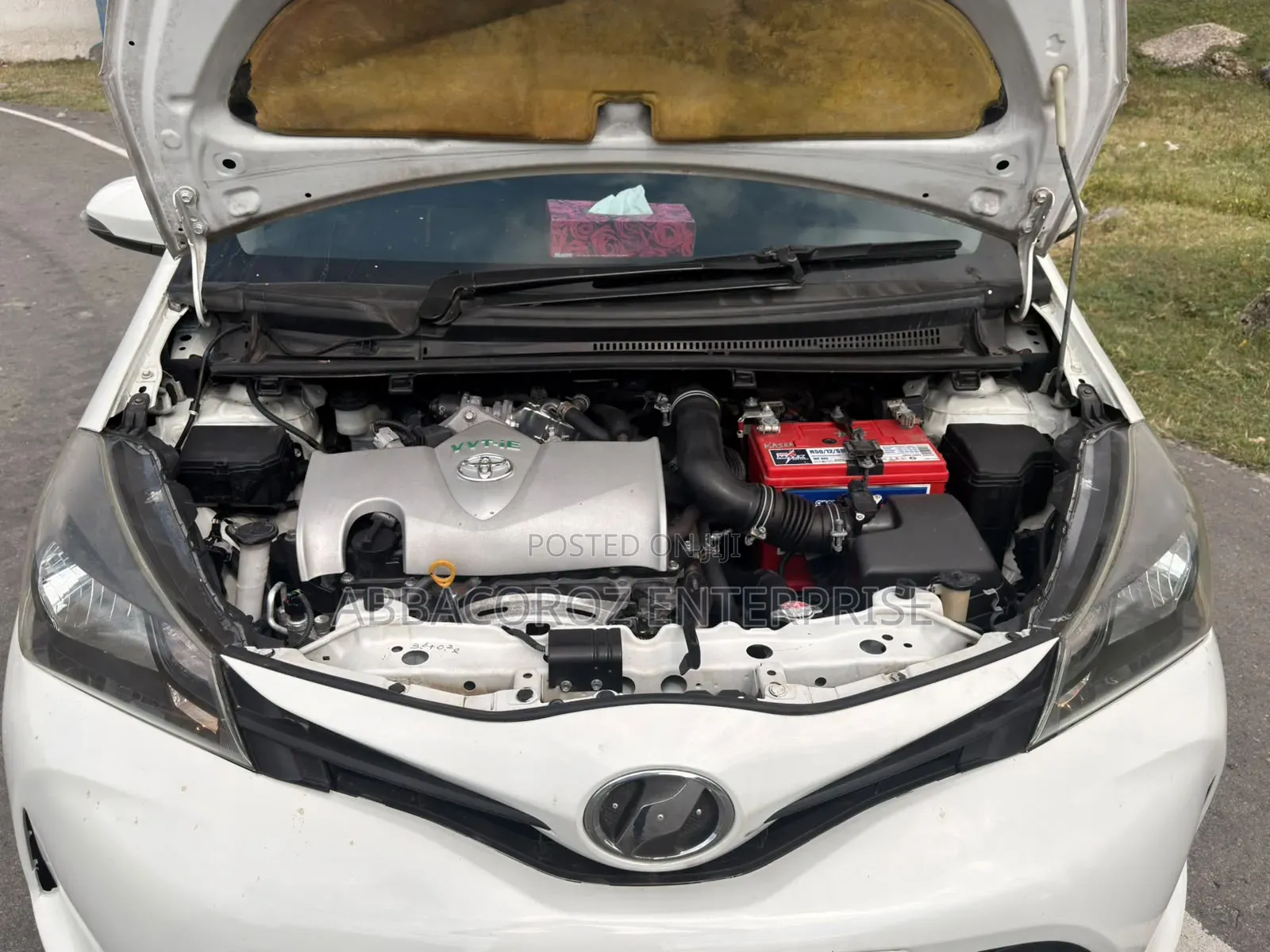 Toyota Vitz 1.3 AWD 3dr 2017 White