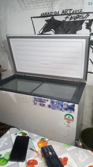 Rebune Chest Freezer 250 Litres