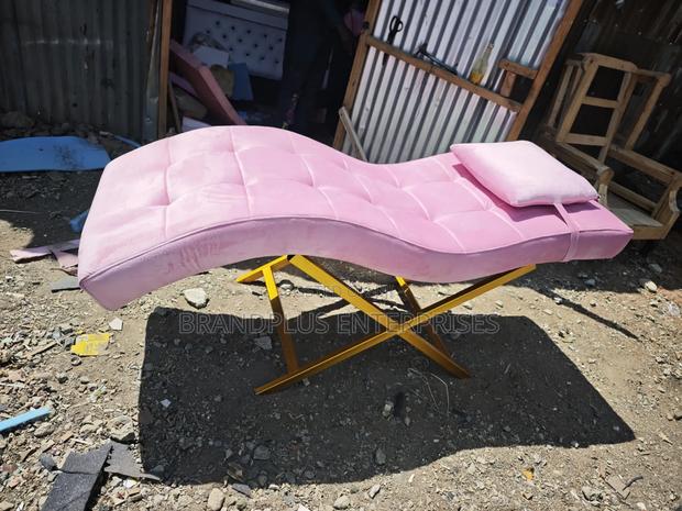 Pink Lash Bed