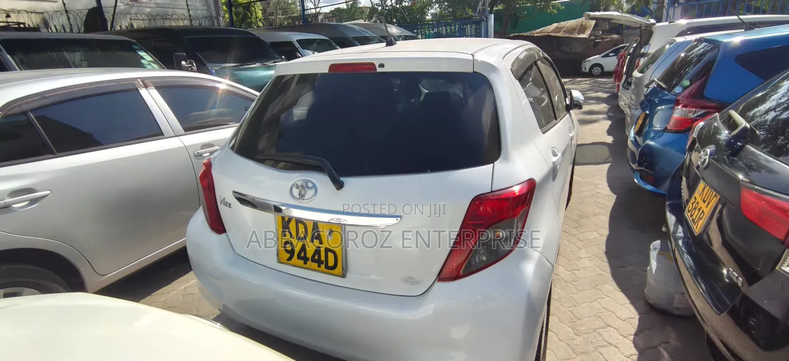 Toyota Vitz 2017 White