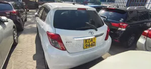 Toyota Vitz 2017 White