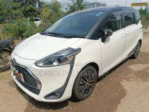 Toyota Sienta 2020 Beige