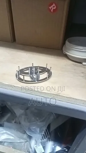 Toyota Steering Wheel Emblem | Replacement Logo Badge