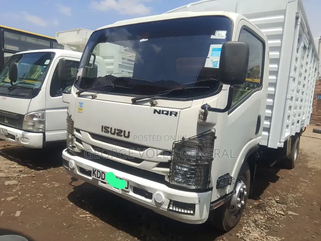 Isuzu NQR Close Body