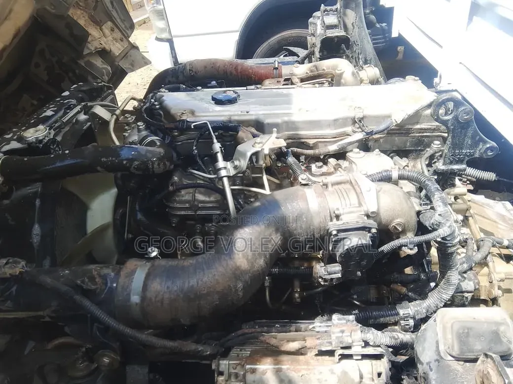 Isuzu NQR Close Body