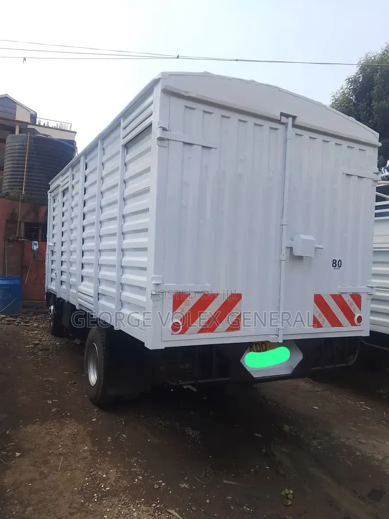 Isuzu NQR Close Body