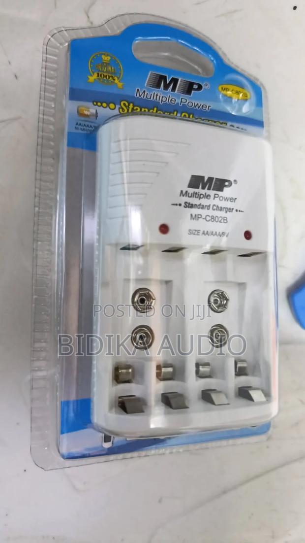MP Multiple Power MP-C802B Smart Battery Charger - main view
