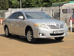 Toyota Camry 2011 Silver