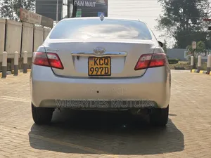Toyota Camry 2011 Silver