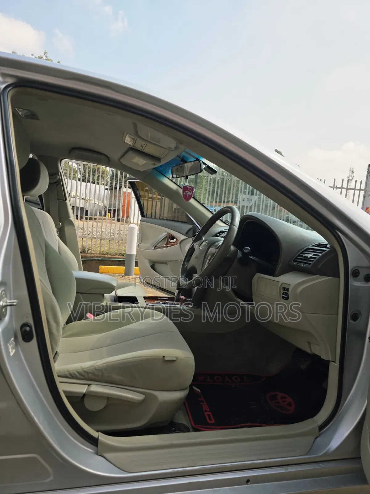 Toyota Camry 2011 Silver