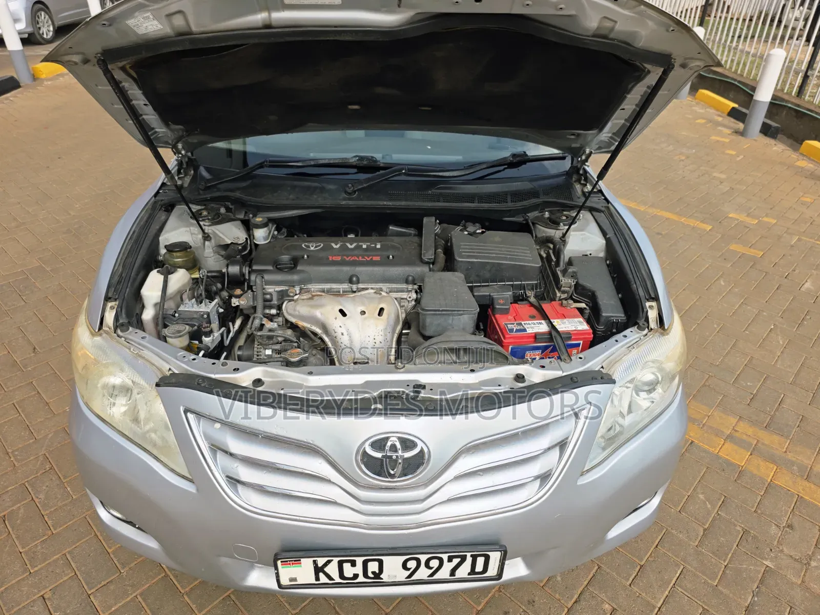 Toyota Camry 2011 Silver