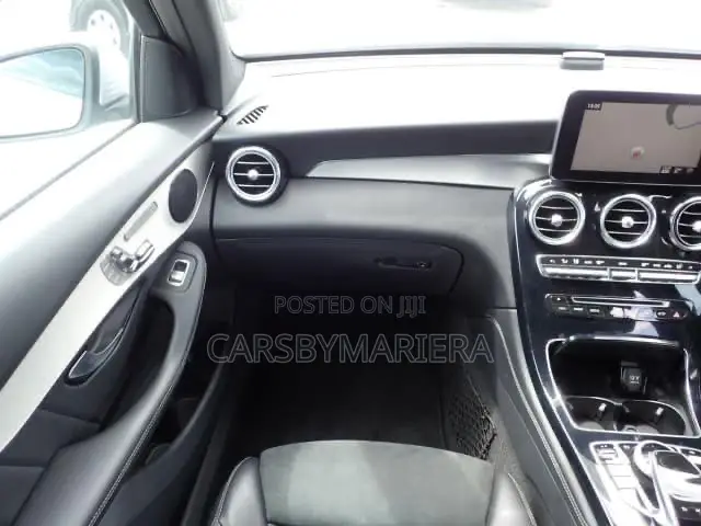 Mercedes-Benz GLC-Class 2019 Silver