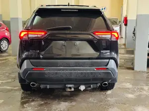 Toyota RAV4 2020 Matt Black