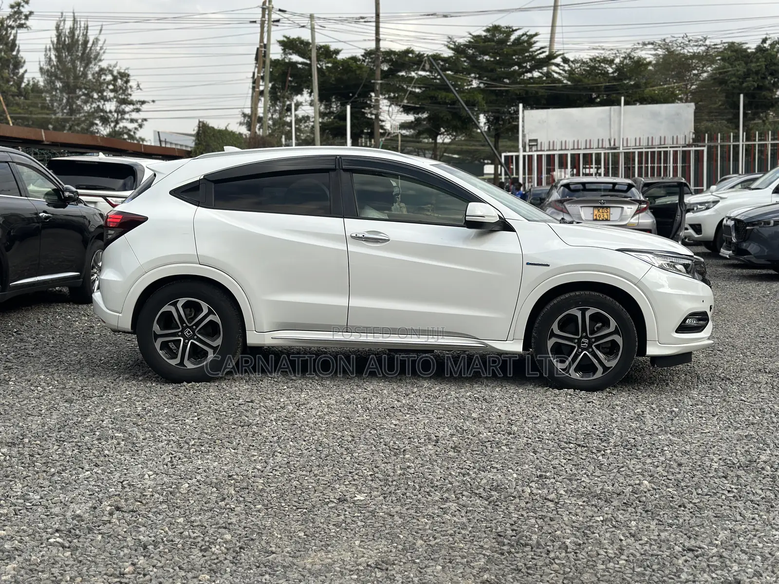 Honda Vezel 1.5 Hybrid 4WD 2018 White
