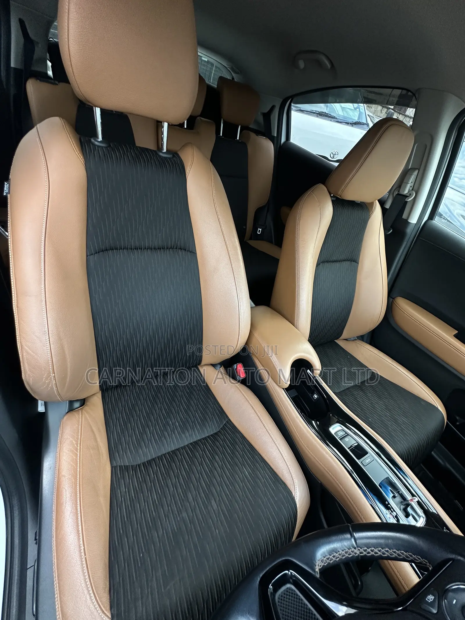Honda Vezel 1.5 Hybrid 4WD 2018 White