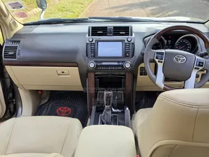 Toyota Land Cruiser Prado 2015 Gray