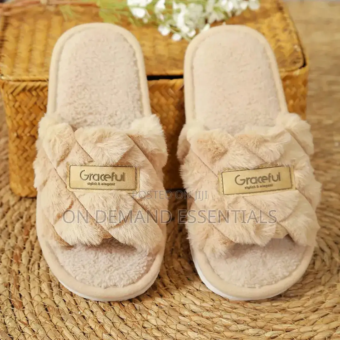 1Pair Casual Open Toe Fluffy Slippers Soft Sole Non-Slip