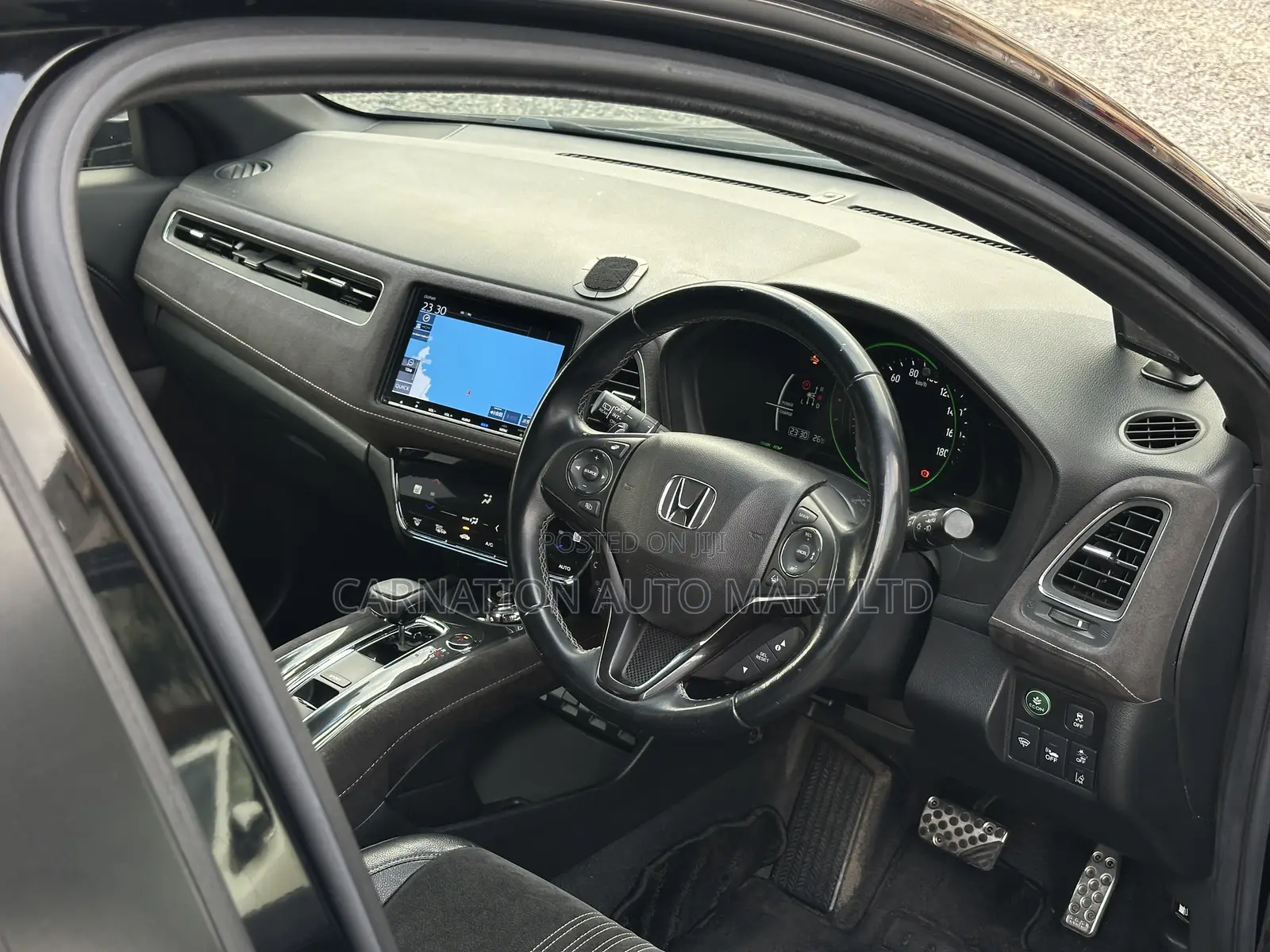 Honda Vezel 1.5 2WD 172 hp 2019 Black