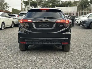 Honda Vezel 1.5 2WD 172 hp 2019 Black