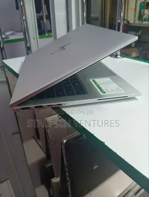 Laptop HP EliteBook 840 G10 32GB Intel Core i7 SSD 512GB