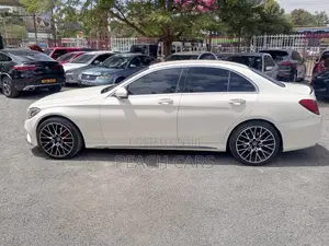Mercedes-Benz C180 2015 Off white