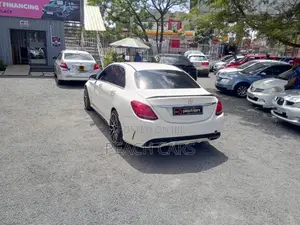 Mercedes-Benz C180 2015 Off white