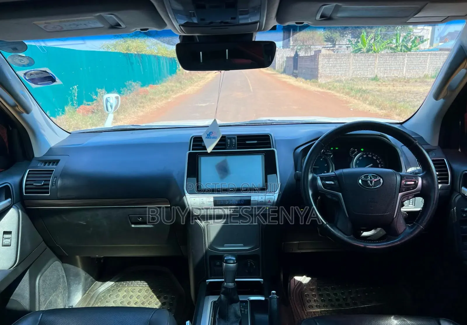 Toyota Land Cruiser Prado 2017 White