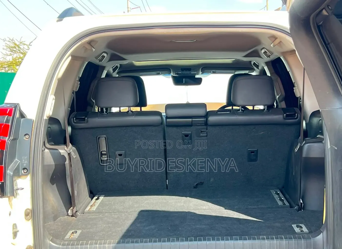 Toyota Land Cruiser Prado 2017 White