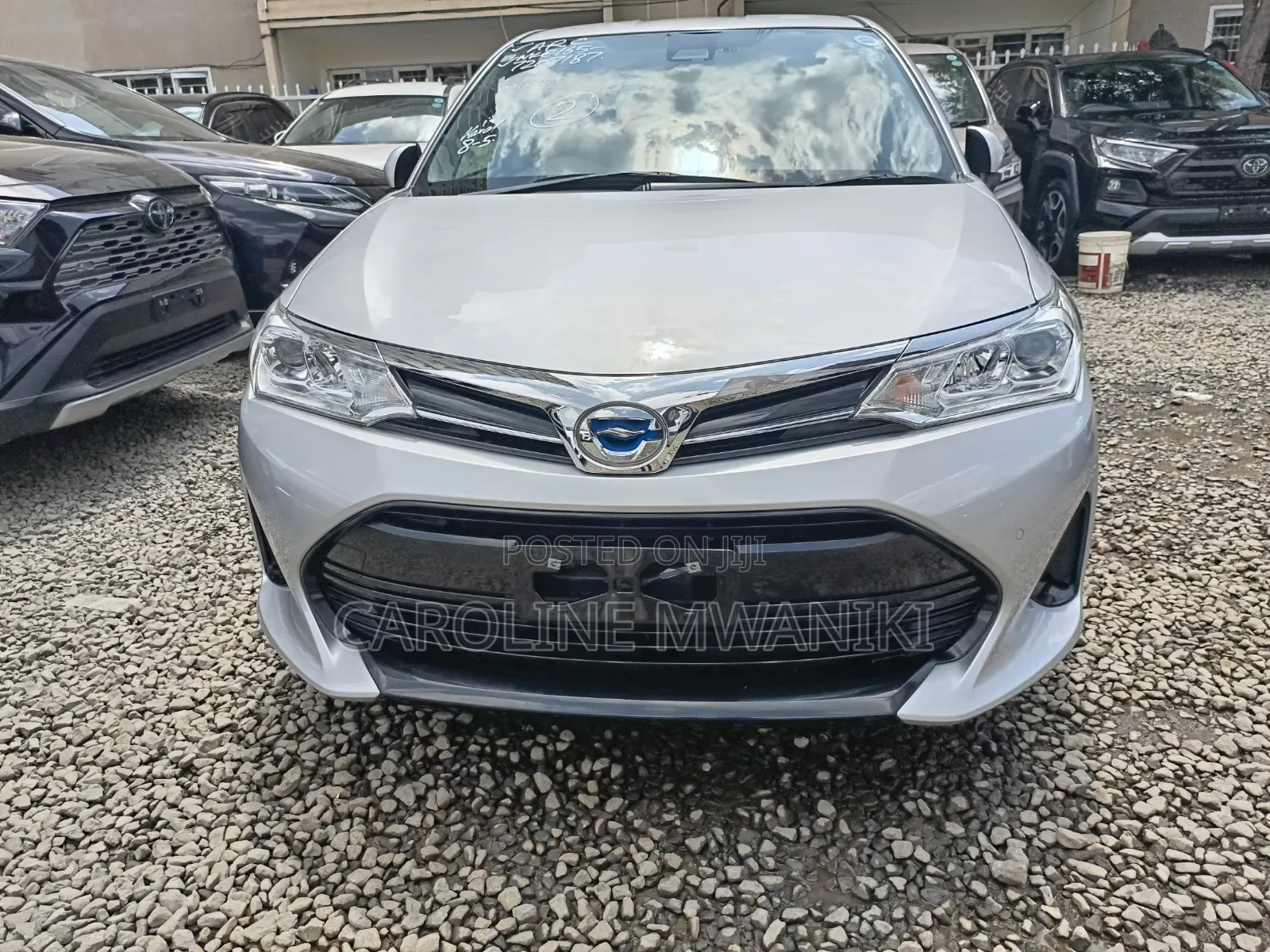 Toyota Corolla Fielder 2019 Silver