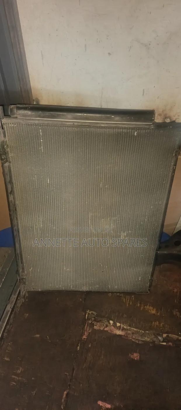 Condensor Harrier 240