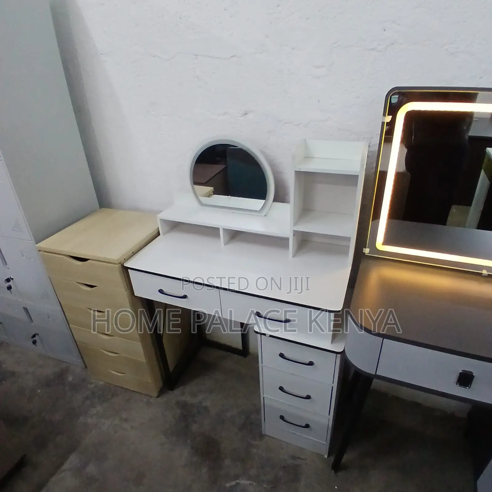 Vanity Table: White Vanity With Round Mirror and Metal Stand