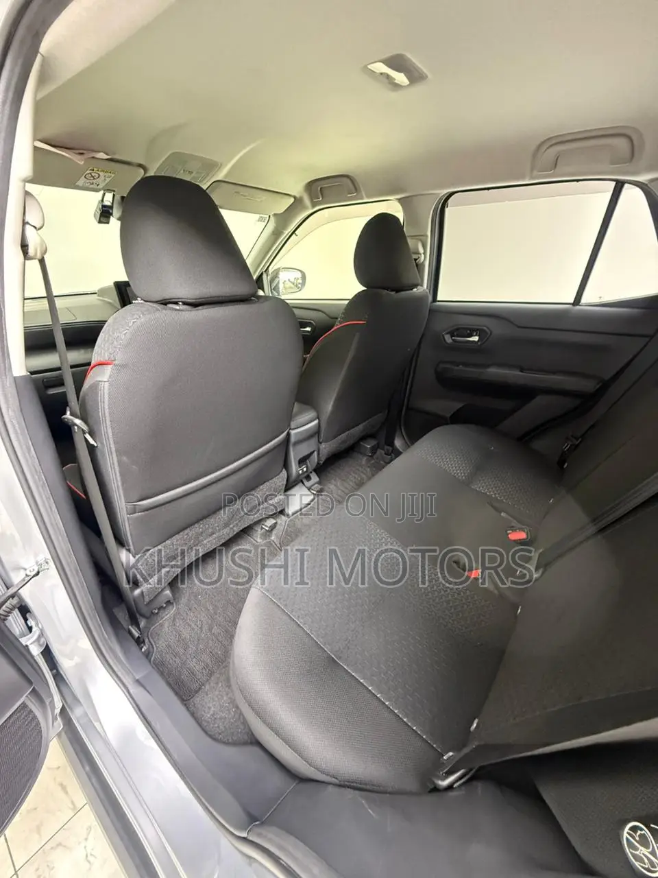 Toyota Raize 2019 Silver