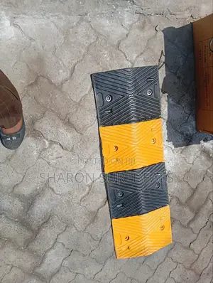 Heavy Duty Rubber Speed Hump/Speed Bump