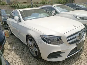 Mercedes-Benz E200 2019 Pearl