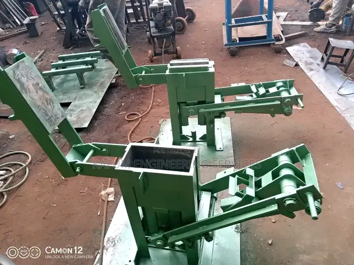 Interlocking Brick Machine
