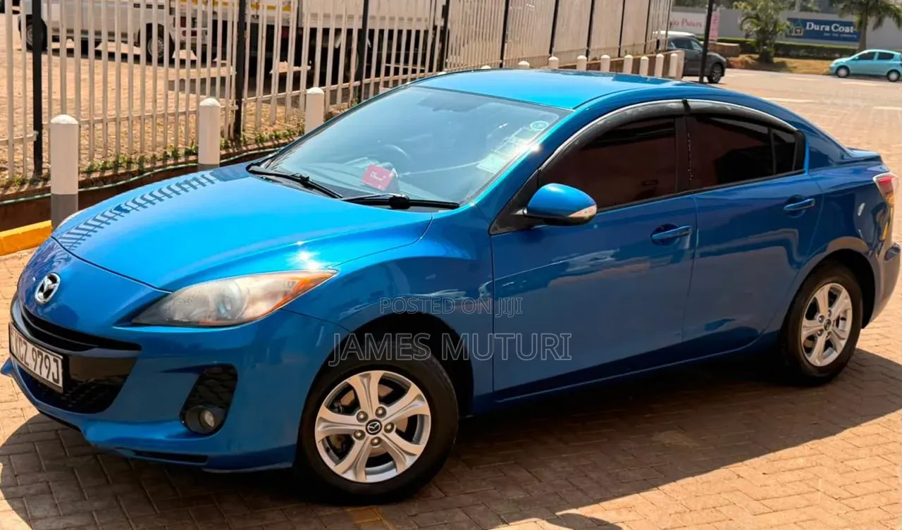 Mazda Axela 2013 Blue