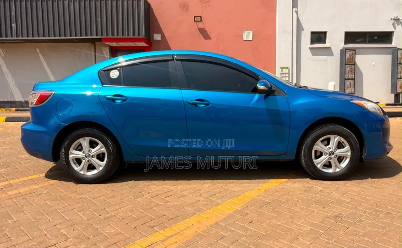 Mazda Axela 2013 Blue