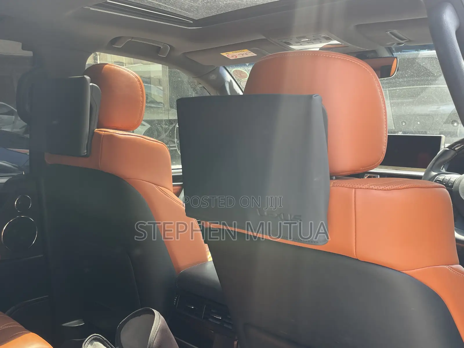 Lexus LX 570 AWD 2019 White