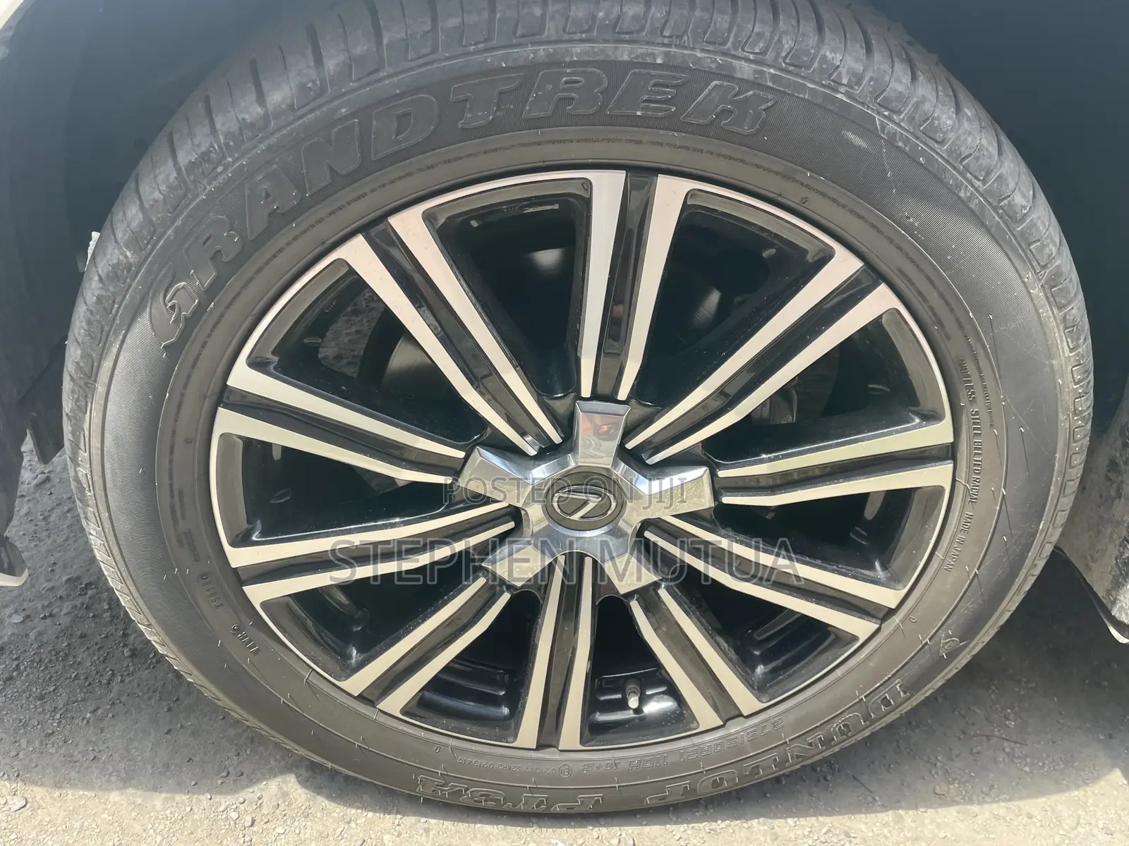 Lexus LX 570 AWD 2019 White