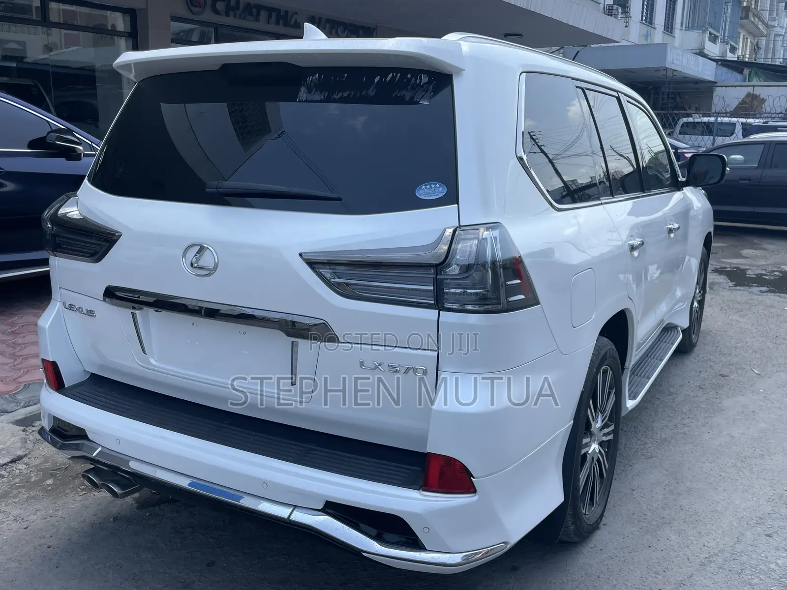 Lexus LX 570 AWD 2019 White