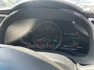 Honda Fit Shuttle 1.5 Hybrid 2WD 2019 Silver