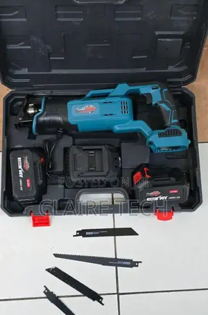 Cordless Reciprocating Saw With 3 Blades