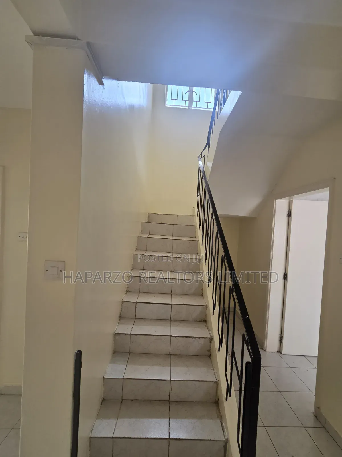 2bdrm Maisonette in Milimani, Off State for rent