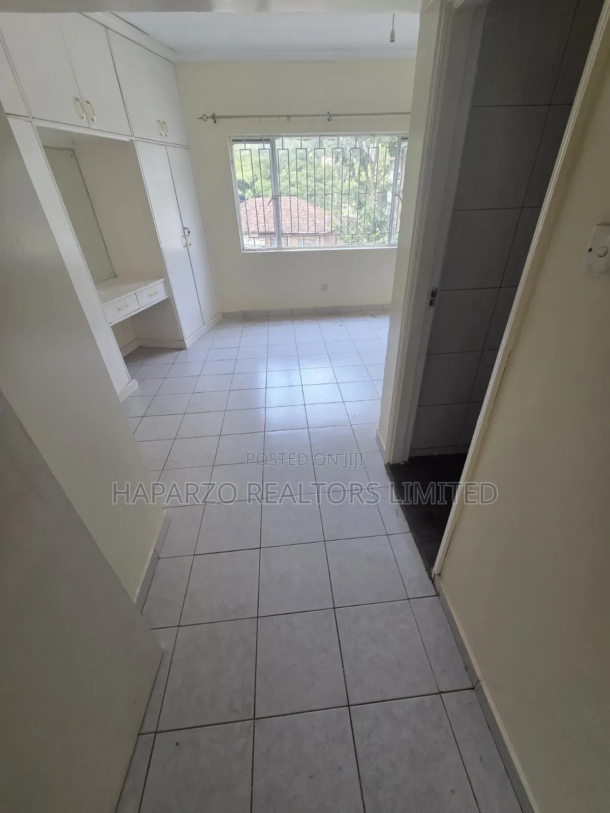 2bdrm Maisonette in Milimani, Off State for rent