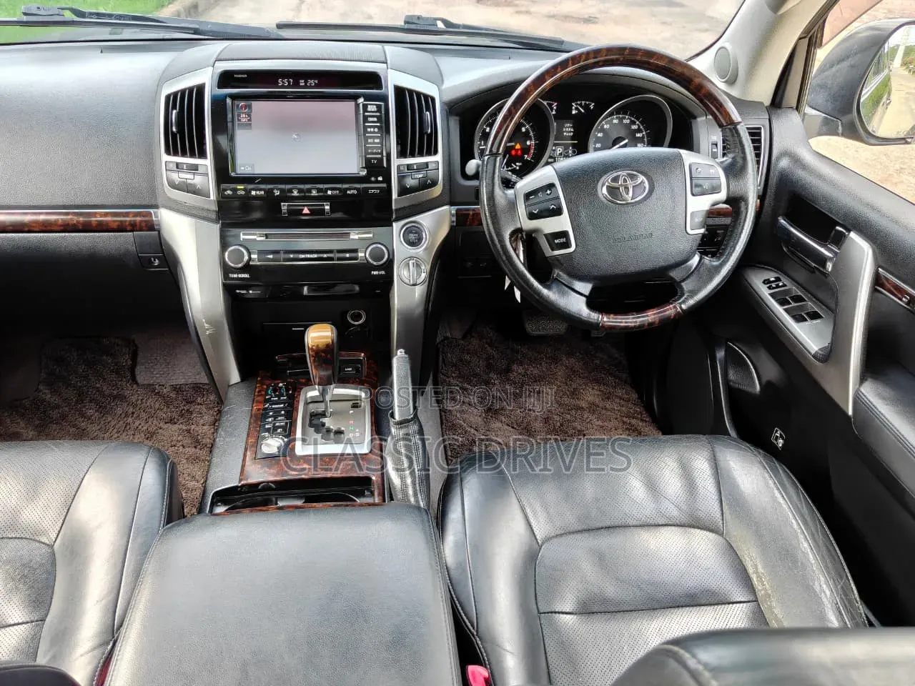 Toyota Land Cruiser 2012 Black