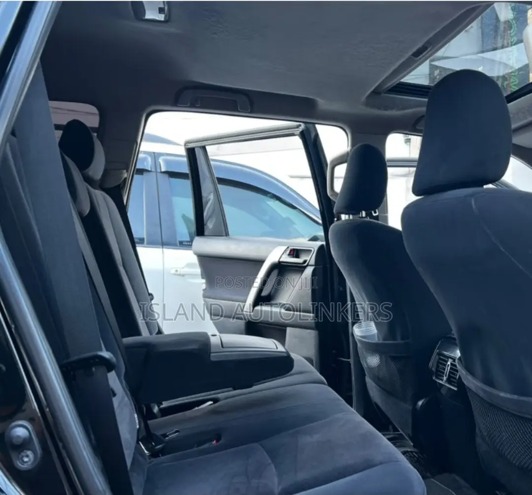 Toyota Land Cruiser Prado 2.7 i 2013 Black