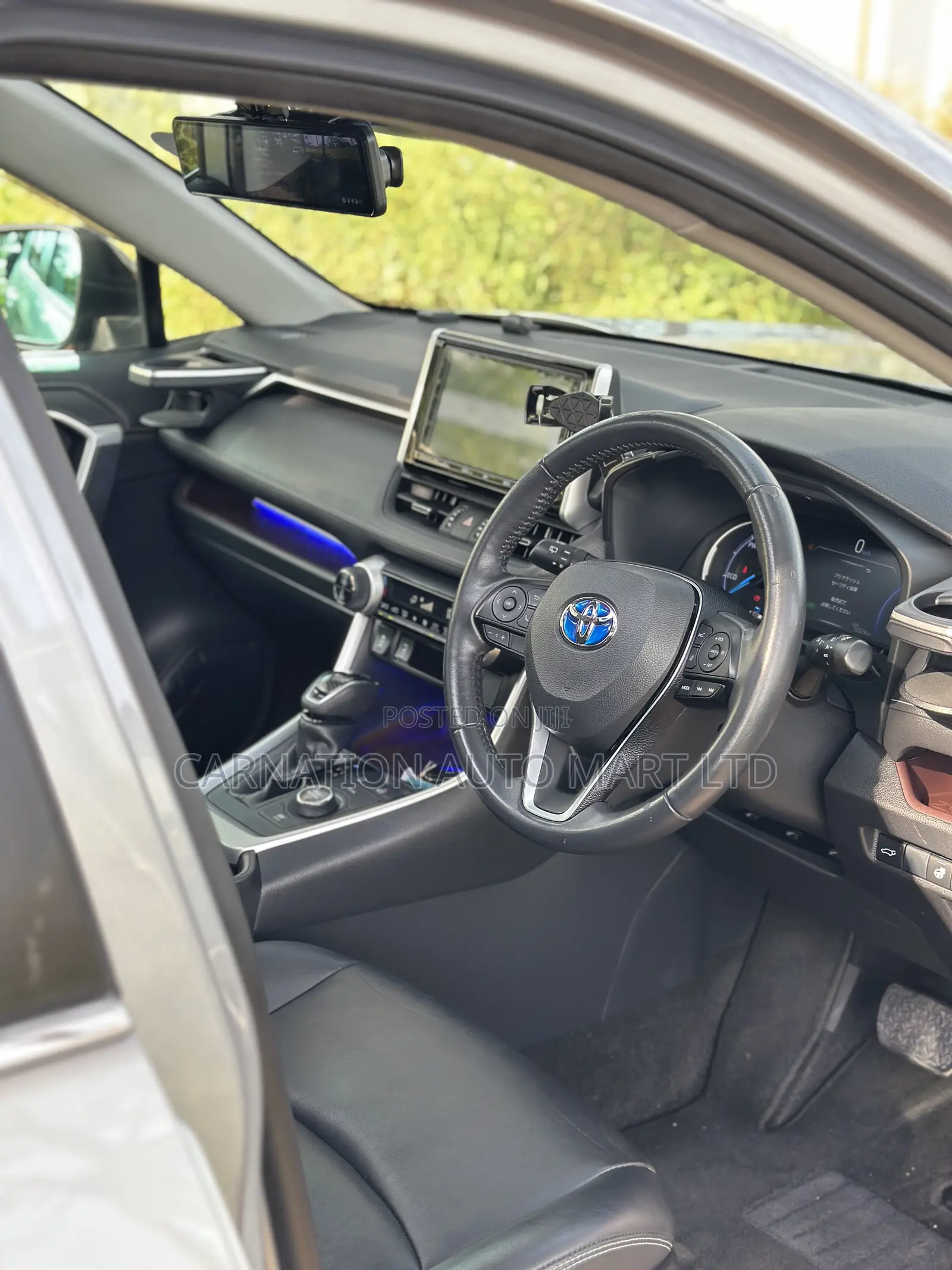 Toyota RAV4 Hybrid 2019 Silver